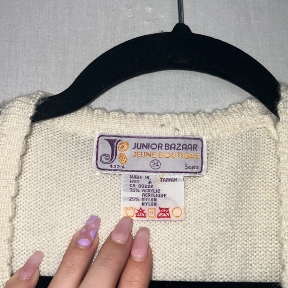 cream knitted vest with , in great condition - Picture 4 of 10